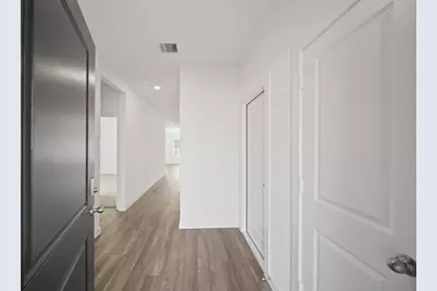 4309 Wallace Falls Lane, Conroe, TX 77303 - Photo 4