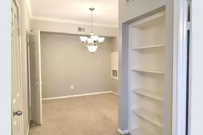 2255 Braeswood Park Drive #204, Houston, TX 77030 - Photo 4