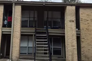 1014 Gunnison St, Sealy, TX 77474 - Photo 1