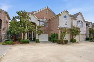 1308 Whispering Pines Dr, Houston, TX 77055 - Photo 2