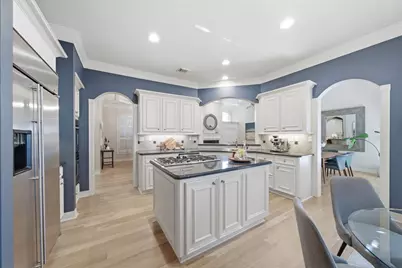 1308 Whispering Pines Drive, Houston, TX 77055 - Photo 10