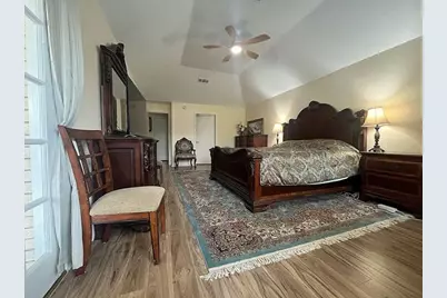 2735 S Peach Hollow Circle, Pearland, TX 77584 - Photo 14