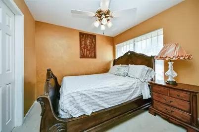 11638 Evesborough Drive, Houston, TX 77099 - Photo 24