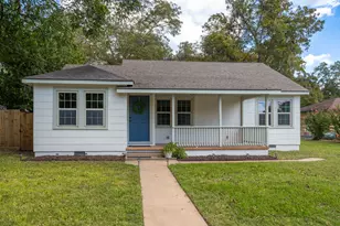 1517 Live Oak St, Columbus, TX 78934 - Photo 1
