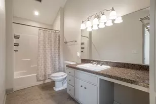 1517 Live Oak St, Columbus, TX 78934 - Photo 22