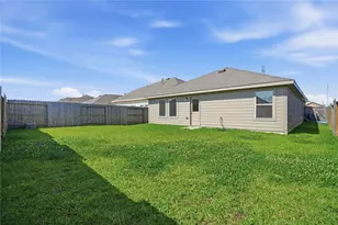 9910 Cliffside Ridge Dr, Baytown, TX 77521 - Photo 22