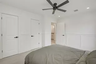 9822 Thorn St, Houston, TX 77078 - Photo 18