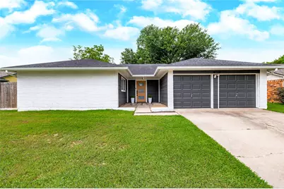 16710 Nina Drive, Friendswood, TX 77546 - Photo 4