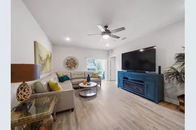 6804 Westview Drive #2201, Houston, TX 77055 - Photo 10