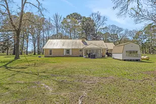 144 Thornton, Trinity, TX 75862 - Photo 8