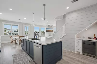 16700 Montego Way, Jamaica Beach, TX 77554 - Photo 14