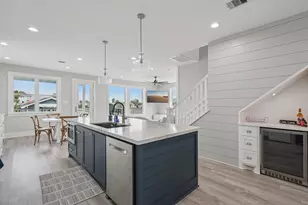 16700 Montego Way, Jamaica Beach, TX 77554 - Photo 14