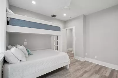 16700 Montego Way, Jamaica Beach, TX 77554 - Photo 36