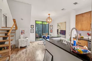 2100 Commonwealth St, Houston, TX 77006 - Photo 4