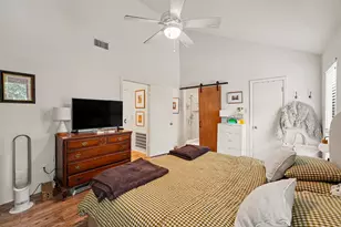 2100 Commonwealth St, Houston, TX 77006 - Photo 20