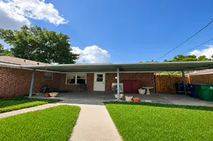 317 Richmond St, Angleton, TX 77515 - Photo 12
