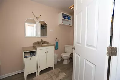 726 W 8th Street, Freeport, TX 77541 - Photo 10