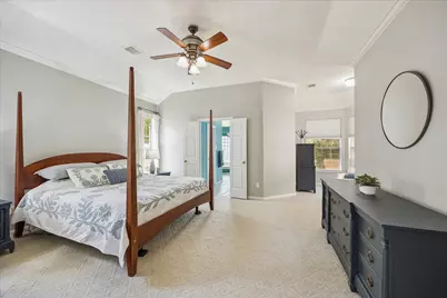 13818 Mill Garden Court, Houston, TX 77059 - Photo 22