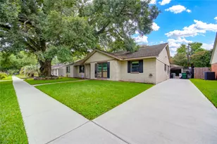 2117 Willow Wisp Dr, Seabrook, TX 77586 - Photo 1