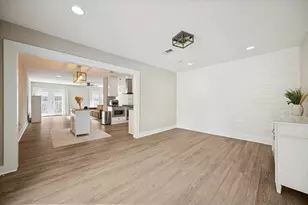 15818 Acapulco Dr, Jersey Village, TX 77040 - Photo 10