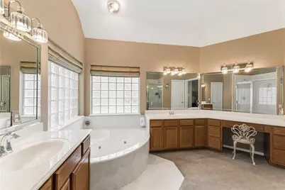 2313 Carriage Run E, Conroe, TX 77384 - Photo 20