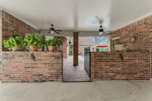 2313 Carriage Run E, Conroe, TX 77384 - Photo 32