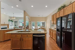 2313 Carriage Run E, Conroe, TX 77384 - Photo 14