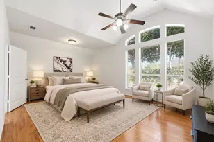 13812 Lakewater Dr, Pearland, TX 77584 - Photo 12