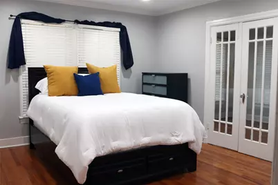 2215 Hermann Drive, Houston, TX 77004 - Photo 8
