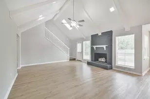 2010 Deer Springs Dr, Kingwood, TX 77339 - Photo 10