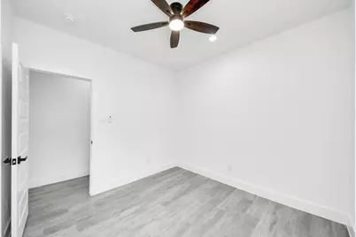 221 Armstrong Street #B, Houston, TX 77029 - Photo 10