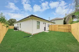 221 Armstrong St, Houston, TX 77029 - Photo 12