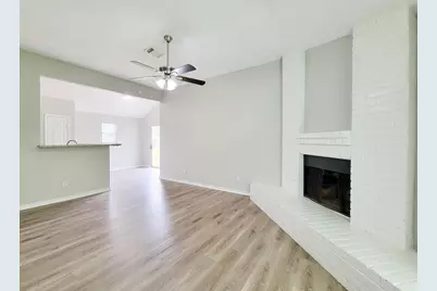 15814 Murrelet Court, Humble, TX 77396 - Photo 4