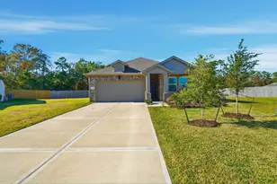 302 Alder Loop, Anahuac, TX 77514 - Photo 2