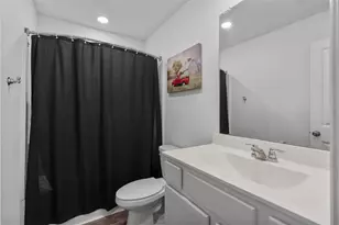 7207 Hillside Ave, Mont Belvieu, TX 77523 - Photo 24