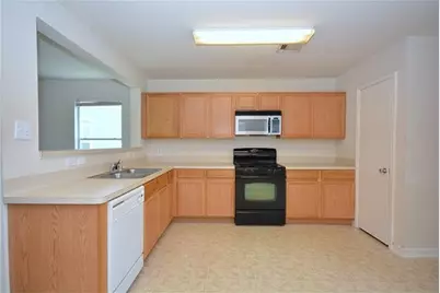 8106 Arrington Forest Lane, Humble, TX 77338 - Photo 10