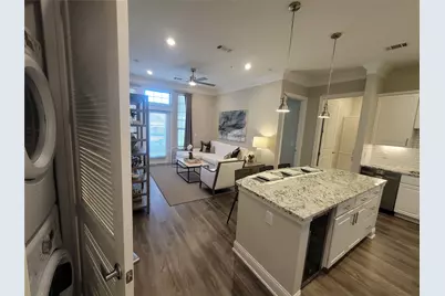 2111 Austin Street #341, Houston, TX 77002 - Photo 4