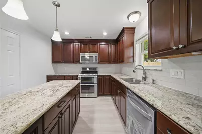 2902 Colony Drive, Sugar Land, TX 77479 - Photo 12