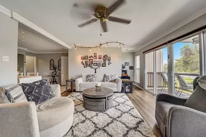 2127 Casa Rio Circle, Dickinson, TX 77539 - Photo 6