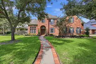 3002 Lacewood Ct, Pearland, TX 77584 - Photo 2
