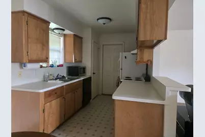 105 Laurie Lane, Willis, TX 77378 - Photo 6