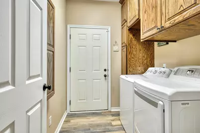 126 Virginia Street, Fairfield, TX 75840 - Photo 28