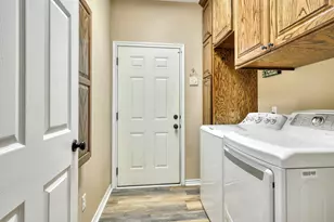 126 Virginia St, Fairfield, TX 75840 - Photo 28