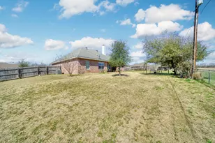 126 Virginia St, Fairfield, TX 75840 - Photo 34