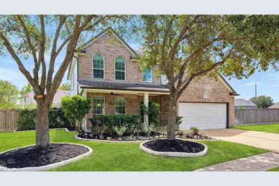 1802 Rockwall Court, Sugar Land, TX 77479 - Photo 2