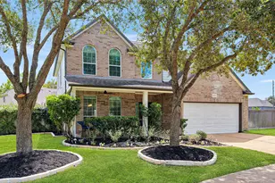 1802 Rockwall Ct, Sugar Land, TX 77479 - Photo 2