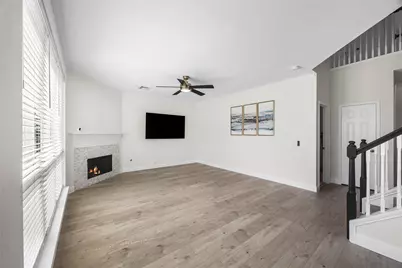 1802 Rockwall Court, Sugar Land, TX 77479 - Photo 22