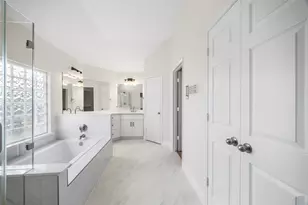 1802 Rockwall Ct, Sugar Land, TX 77479 - Photo 32