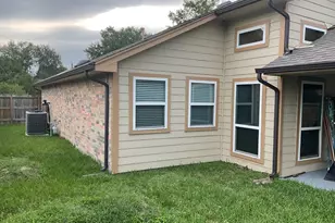 15642 Scenic Haven Dr, Houston, TX 77083 - Photo 10