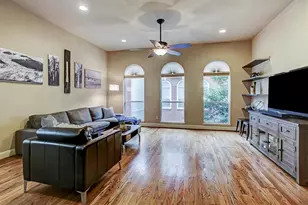 5322 Nett St, Houston, TX 77007 - Photo 2